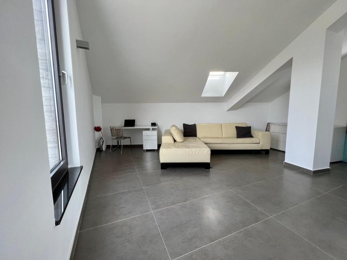 프리모스턴 Luxury Laurus Penthouse With Awesome Sea View 아파트 외부 사진
