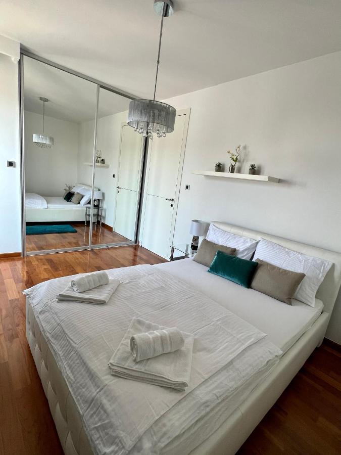 프리모스턴 Luxury Laurus Penthouse With Awesome Sea View 아파트 외부 사진